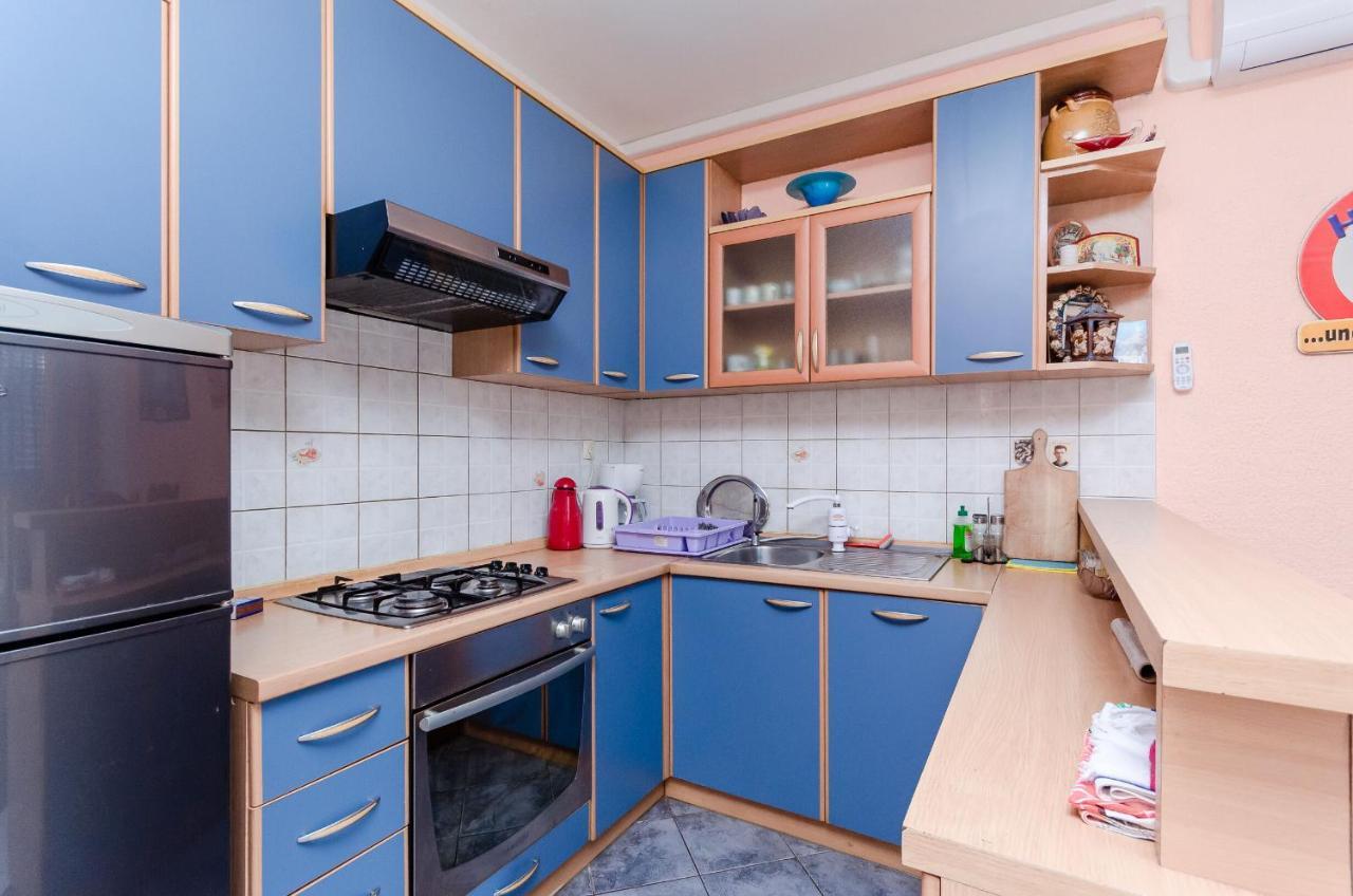 לופאר Apartments Rajka מראה חיצוני תמונה