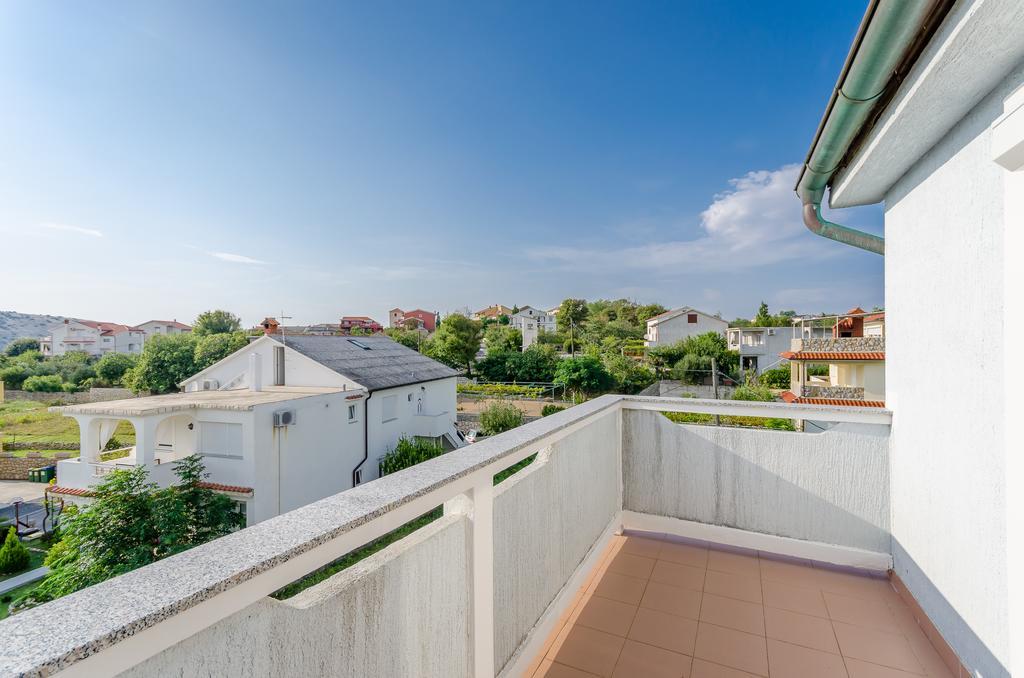לופאר Apartments Rajka מראה חיצוני תמונה