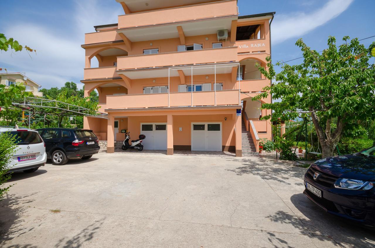 לופאר Apartments Rajka מראה חיצוני תמונה